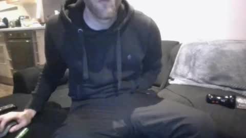 Snapshot of ohmibodslave chatting on 12-15-24, 08:04 TheDee online show from 12-15-24, 08:04