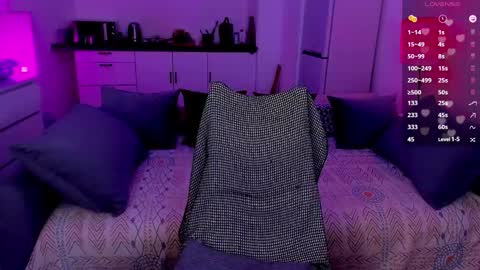 Light  online show from 11-14-25, 11:13