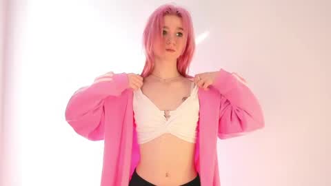 Emi and Ohpi online show from 04-10-26, 12:43