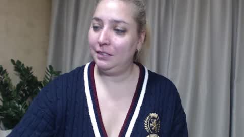 Iren online show from 12-15-25, 09:13