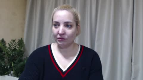 Mari online show from 04-08-26, 03:12