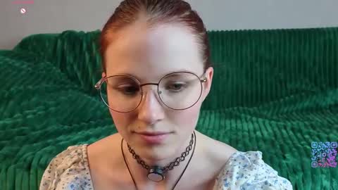 Yumi online show from 04-12-26, 05:40