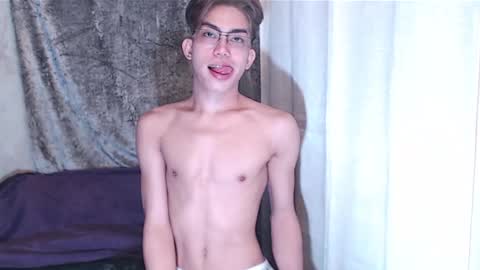 Snapshot of oishi1ii chatting on 01-08-25, 10:48 OISHI1II online show from 01-08-25, 10:48