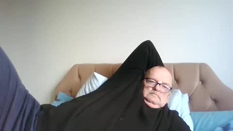 Snapshot of old_fkr chatting on 01-08-25, 01:41 old_fkr online show from 01-08-25, 01:41