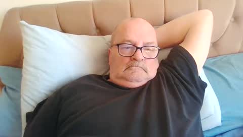 Snapshot of old_fkr chatting on 01-18-25, 09:24 old_fkr online show from 01-18-25, 09:24