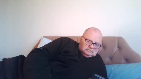 Snapshot of old_fkr chatting on 01-18-25, 12:26 old_fkr online show from 01-18-25, 12:26