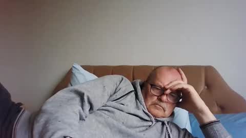 Snapshot of old_fkr chatting on 01-26-25, 09:51 old_fkr online show from 01-26-25, 09:51