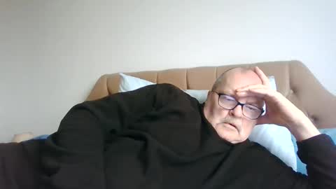 Snapshot of old_fkr chatting on 02-10-25, 09:14 old_fkr online show from 02-10-25, 09:14