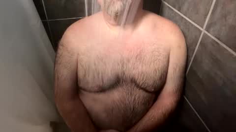 Snapshot of oldbones2 chatting on 09-15-25, 01:05 oldbones2 online show from 09-15-25, 01:05