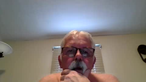 OldMIGUY online show from 02-09-26, 09:41