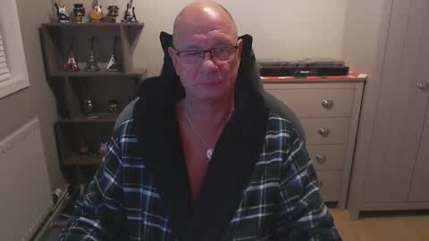 Snapshot of oldveteranuk chatting on 09-23-25, 04:26 oldveteranuk online show from 09-23-25, 04:26