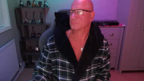 oldveteranuk online show from 04-27-26, 04:21