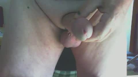 Snapshot of oleandr2 chatting on 05-25-26, 05:35 oleandr2 online show from 05-25-26, 05:35
