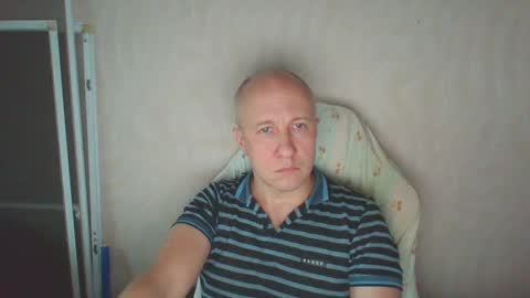Snapshot of oleg365 chatting on 12-22-24, 08:49 figaro online show from 12-22-24, 08:49