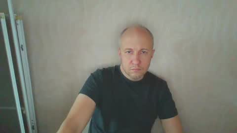 Snapshot of oleg365 chatting on 12-29-24, 10:23 figaro online show from 12-29-24, 10:23