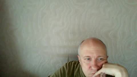 Snapshot of oleg365 chatting on 04-21-26, 06:20 figaro online show from 04-21-26, 06:20
