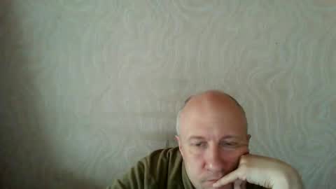 Snapshot of oleg365 chatting on 04-23-26, 10:03 figaro online show from 04-23-26, 10:03