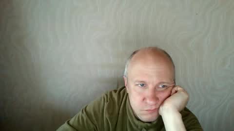 Snapshot of oleg365 chatting on 05-02-26, 05:45 figaro online show from 05-02-26, 05:45