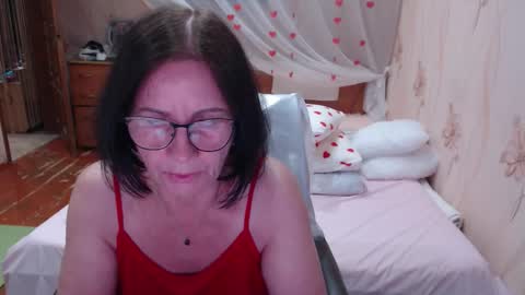Snapshot of olgahottie chatting on 09-18-25, 12:18 OlgaHottie online show from 09-18-25, 12:18