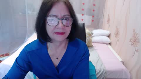 Snapshot of olgahottie chatting on 10-13-25, 11:27 OlgaHottie online show from 10-13-25, 11:27