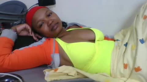 Snapshot of olgamariah203875 chatting on 06-11-26, 12:32 olgamariah203875 online show from 06-11-26, 12:32