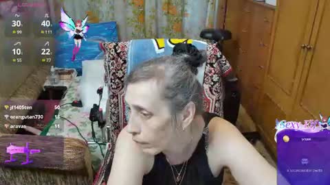 Snapshot of olguscha chatting on 06-13-26, 10:57 Olguscha online show from 06-13-26, 10:57