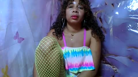 Snapshot of olinaa chatting on 06-24-26, 06:01 olinaa online show from 06-24-26, 06:01