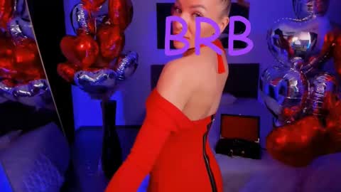 Snapshot of oliva_candy chatting on 02-18-25, 05:42 oliva_candy online show from 02-18-25, 05:42