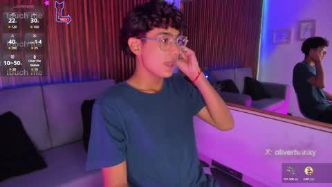 oliver20__ online show from 03-29-26, 04:56