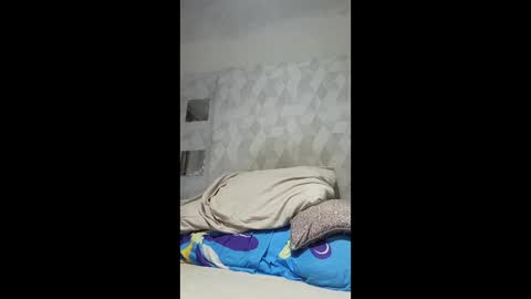 oliver91836 online show from 05-18-26, 12:22