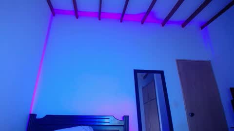 Oliver and MeganIndependent online show from 03-29-26, 07:19