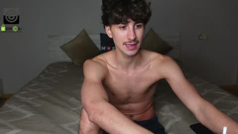 Snapshot of oliver_baker chatting on 12-05-24, 03:50 Oliver Kaen online show from 12-05-24, 03:50