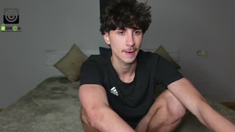 Snapshot of oliver_baker chatting on 12-06-24, 03:44 Oliver Kaen online show from 12-06-24, 03:44