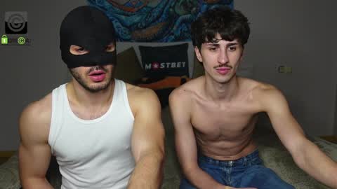 Snapshot of oliver_baker chatting on 01-28-25, 02:53 Oliver Kaen online show from 01-28-25, 02:53