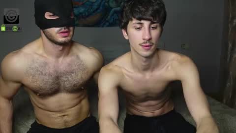 Snapshot of oliver_baker chatting on 02-21-25, 04:16 Oliver Kaen online show from 02-21-25, 04:16