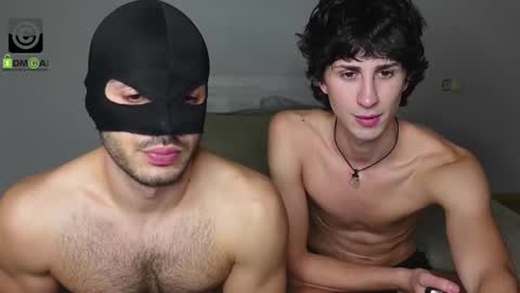 Snapshot of oliver_baker chatting on 10-02-25, 04:03 Oliver Kaen online show from 10-02-25, 04:03