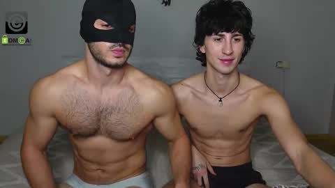 Snapshot of oliver_baker chatting on 10-03-25, 04:48 Oliver Kaen online show from 10-03-25, 04:48