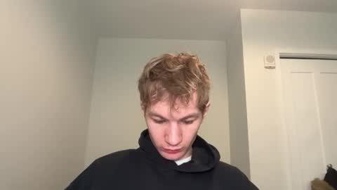 Snapshot of oliver_beck chatting on 02-15-25, 06:12 Oliver Beck online show from 02-15-25, 06:12