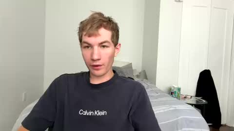 Snapshot of oliver_beck chatting on 10-11-25, 07:12 Oliver Beck online show from 10-11-25, 07:12