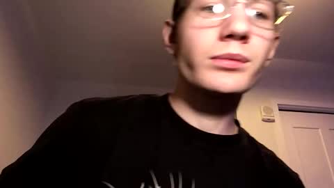 Snapshot of oliver_beck chatting on 11-10-25, 04:00 Oliver Beck online show from 11-10-25, 04:00