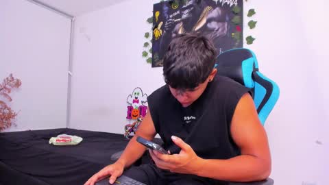 Oliver bray online show from 12-18-24, 01:48