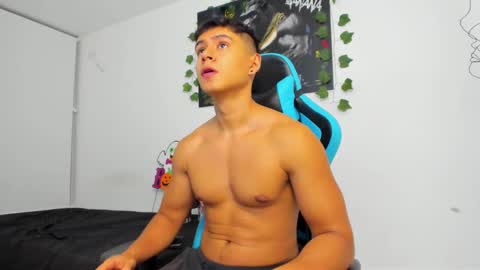 Oliver bray online show from 01-14-25, 02:50