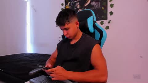 Oliver bray online show from 01-25-25, 04:57