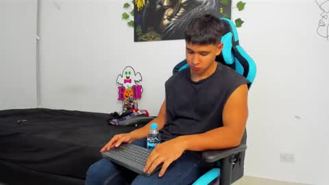 Oliver bray online show from 02-01-25, 01:55