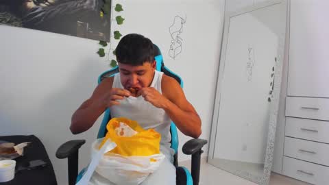 Oliver bray online show from 03-02-25, 07:45