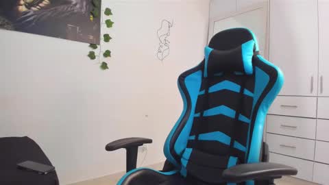 Oliver bray online show from 03-04-25, 04:09