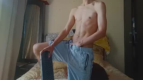 Snapshot of oliver_goldberg chatting on 05-05-26, 02:58 oliver_goldberg online show from 05-05-26, 02:58