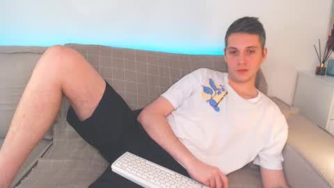 Oliver online show from 02-09-25, 03:45