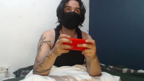oliver_laid_2023 online show from 12-07-24, 06:37