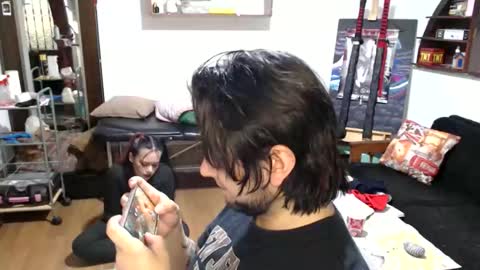 oliver_laid_2023 online show from 10-28-25, 11:18